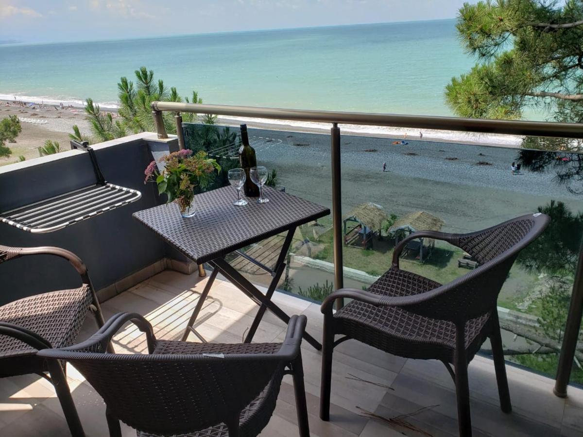 Midia Guest House Kobuleti Exterior photo