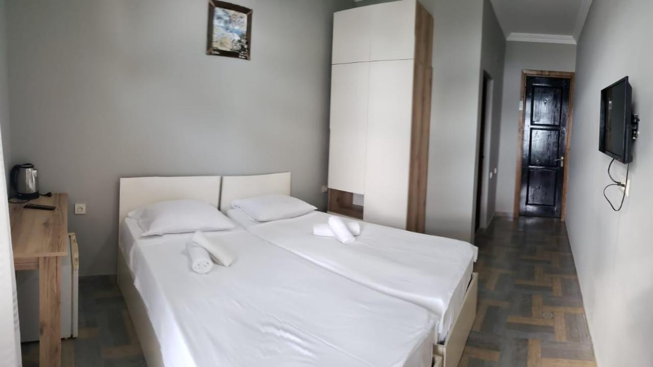 Midia Guest House Kobuleti Exterior photo